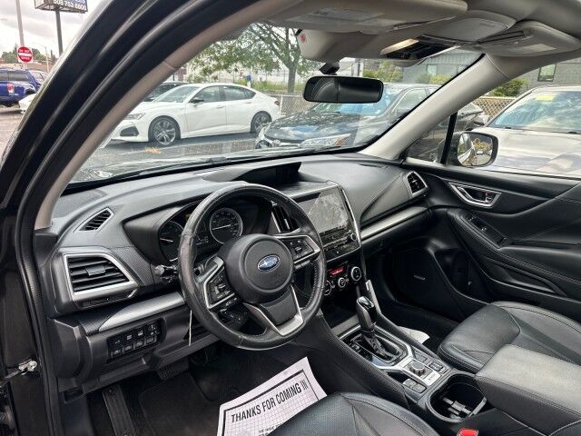 2021 Subaru Forester Limited photo 16