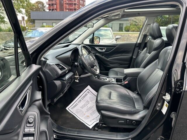 2021 Subaru Forester Limited photo 17