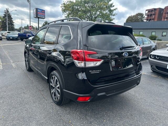 2021 Subaru Forester Limited photo 5