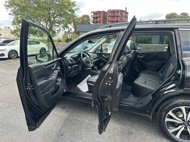 2021 Subaru Forester Limited photo 13