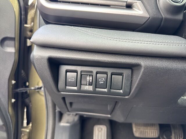 2021 Subaru Outback Limited  TX