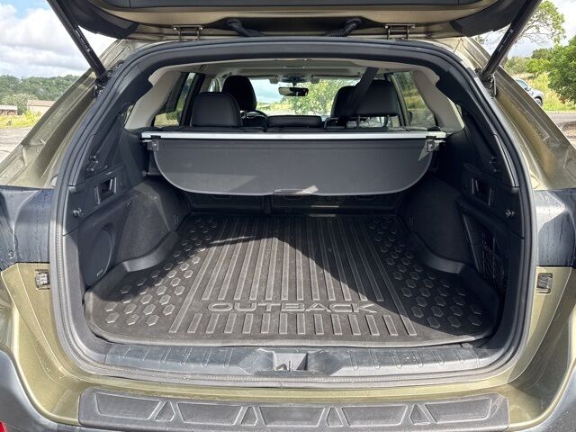 2021 Subaru Outback Limited  TX