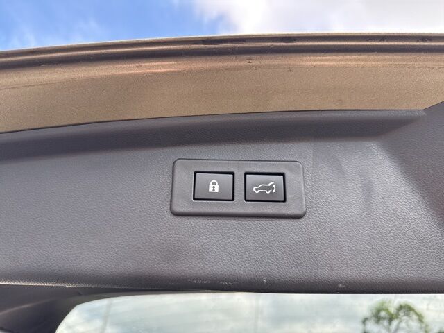 2021 Subaru Outback Limited  TX
