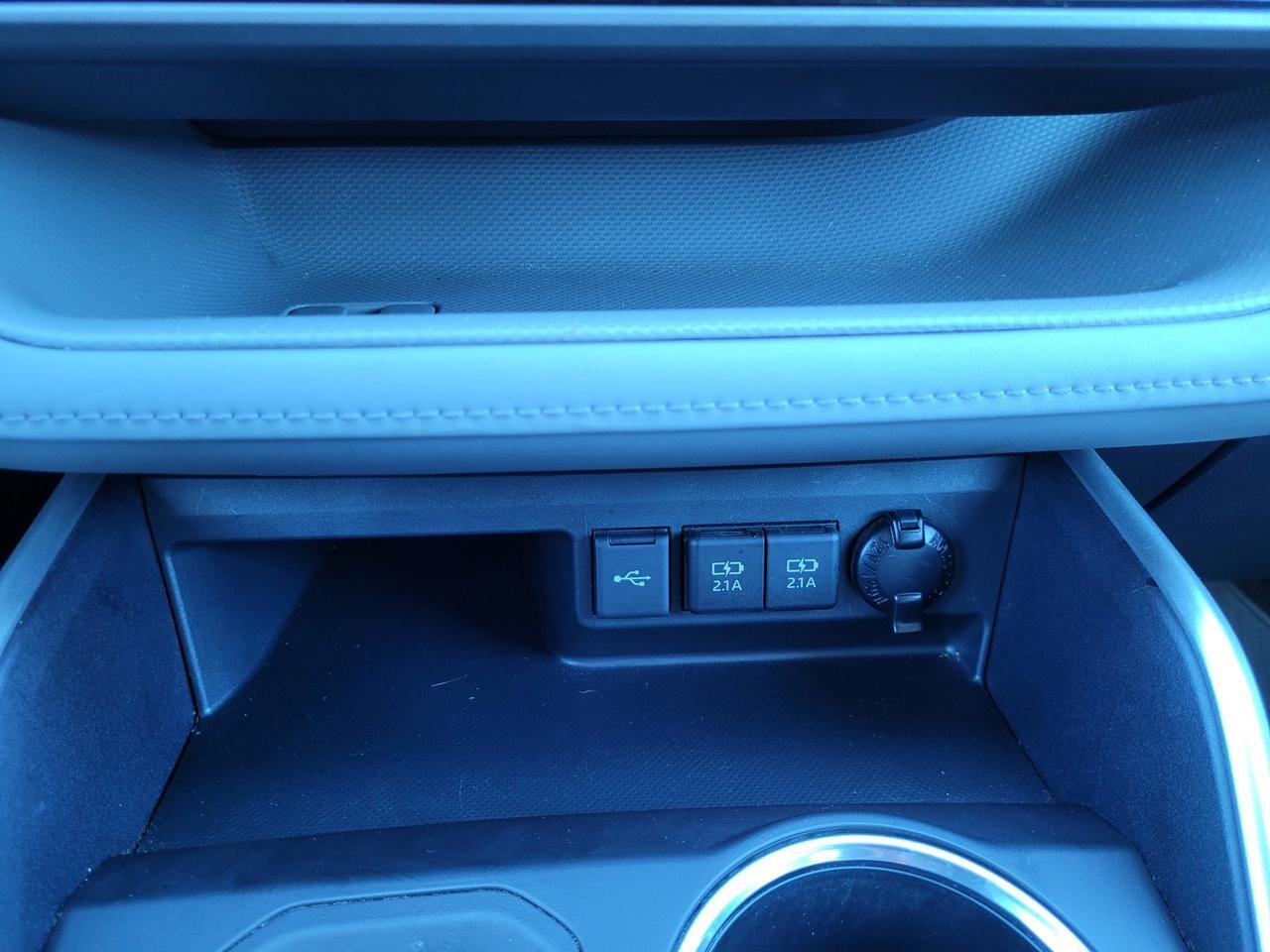 2021 TOYOTA HIGHLANDER XLE AWD Vacaville CA