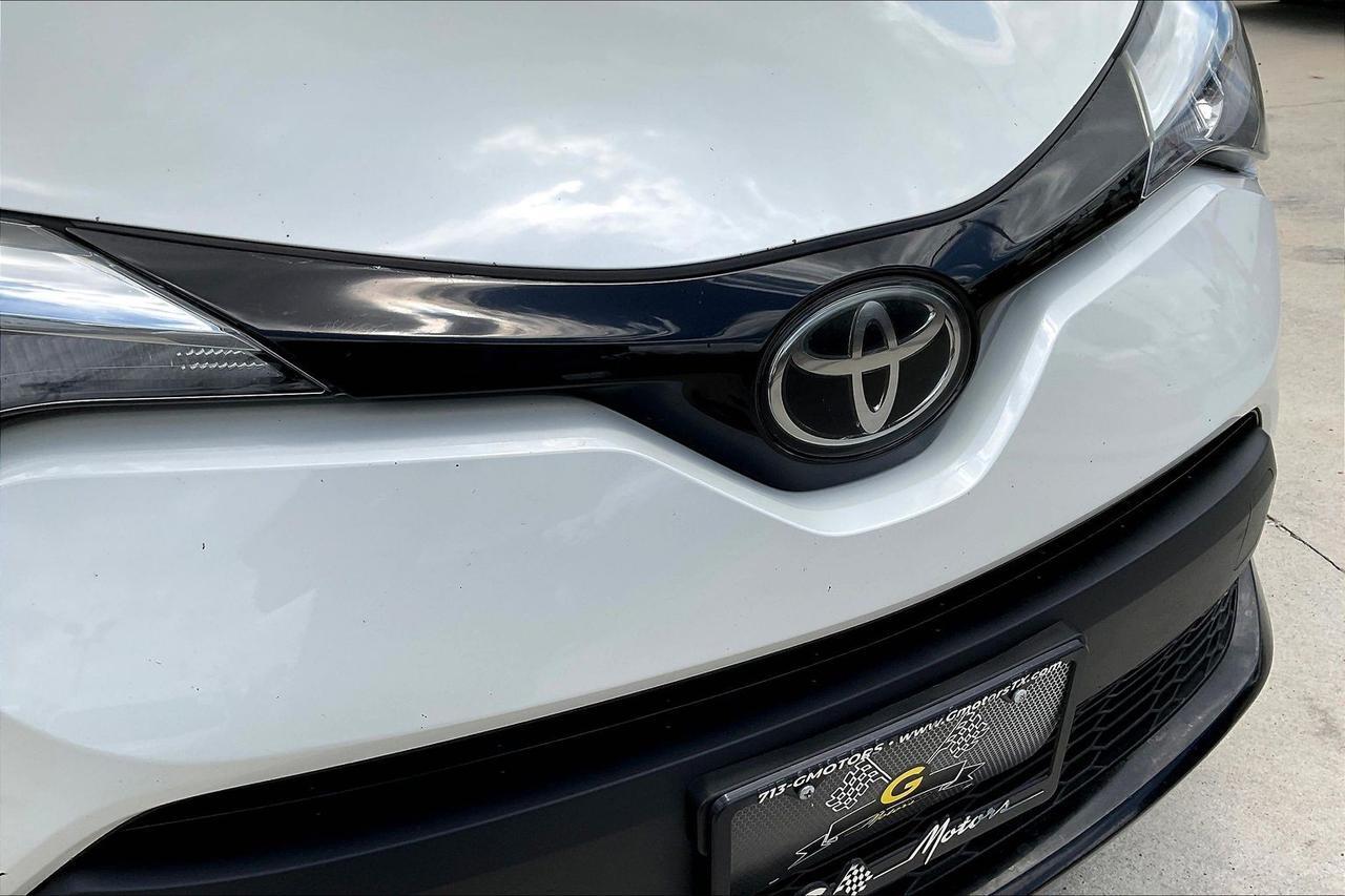 2021 TOYOTA C-HR LE Houston TX