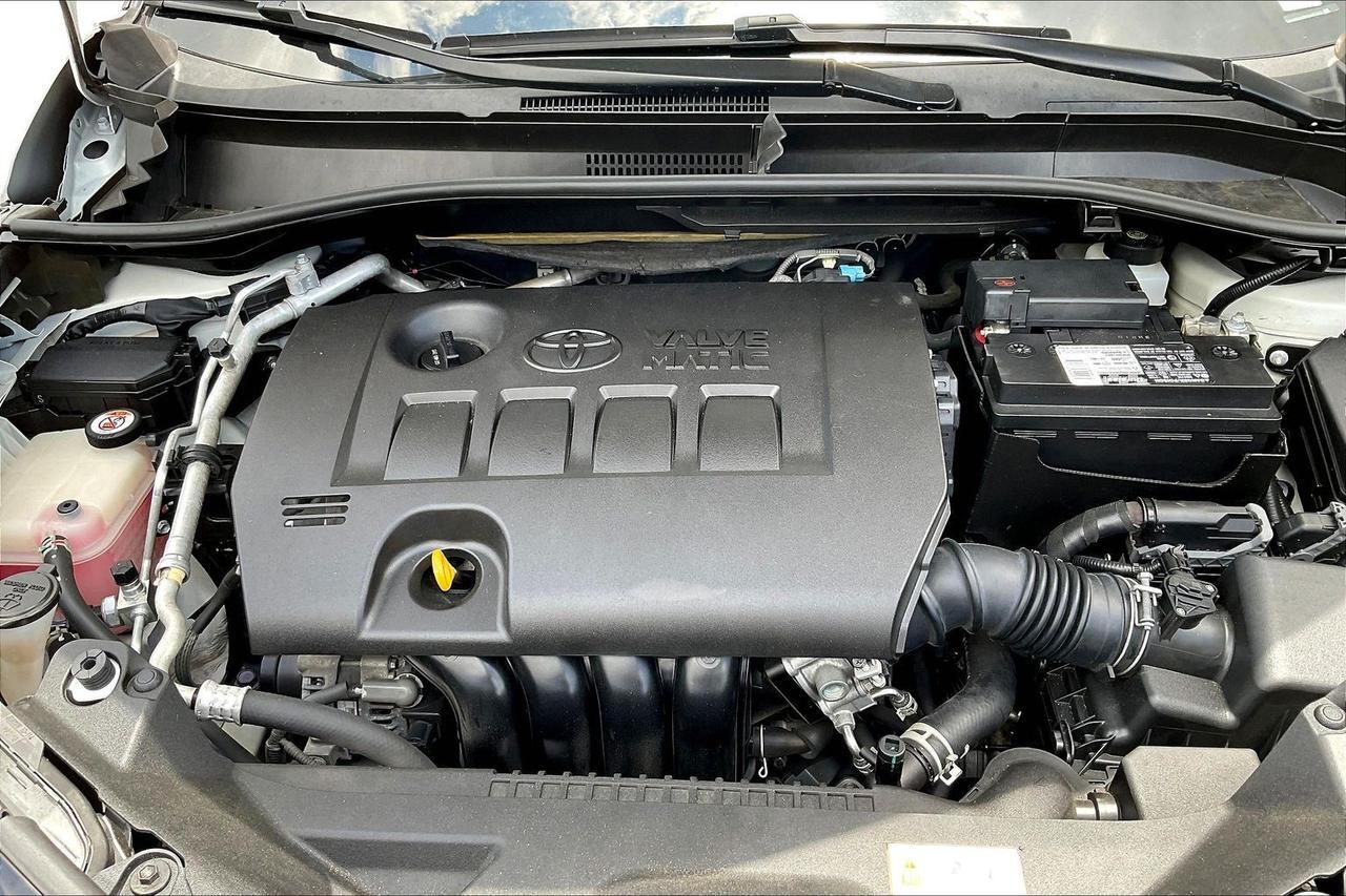 2021 TOYOTA C-HR LE Houston TX