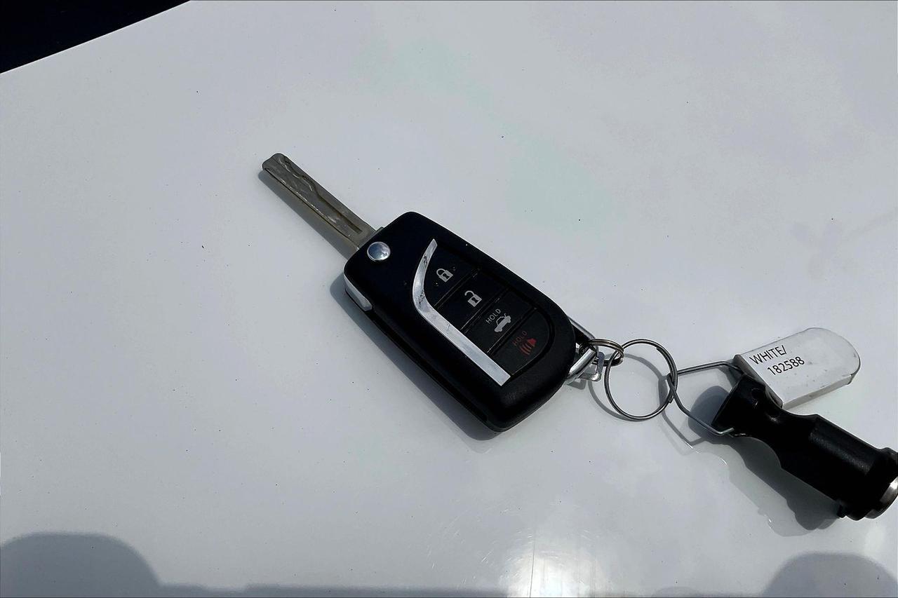 2021 TOYOTA COROLLA LE Houston TX