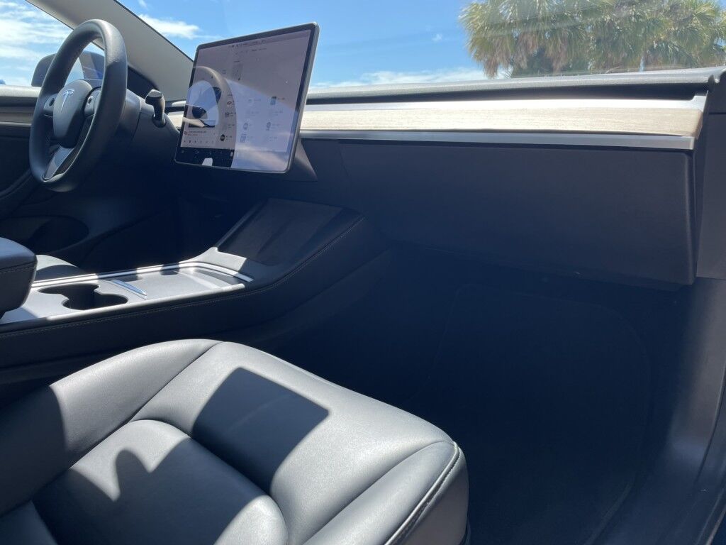 2021 Tesla Model 3 LONG RANGE~CLEAN CARFAX~ONLINE FINANCE AND SHIPPING AVAILABLE!!! Sarasota FL