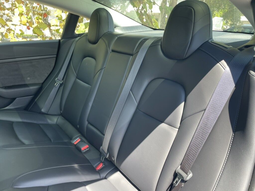 2021 Tesla Model 3 LONG RANGE~CLEAN CARFAX~ONLINE FINANCE AND SHIPPING AVAILABLE!!! Sarasota FL