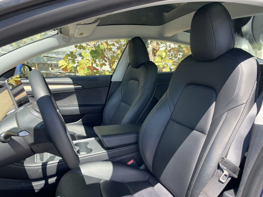 2021 Tesla Model 3 LONG RANGE~CLEAN CARFAX~ONLINE FINANCE AND SHIPPING AVAILABLE!!!