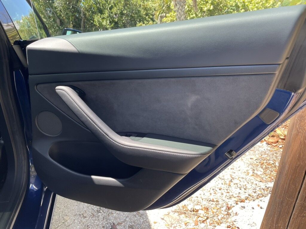 2021 Tesla Model 3 LONG RANGE~CLEAN CARFAX~ONLINE FINANCE AND SHIPPING AVAILABLE!!! Sarasota FL