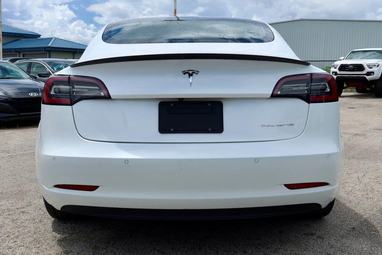 2021 Tesla Model 3 Long Range Sedan 4D
