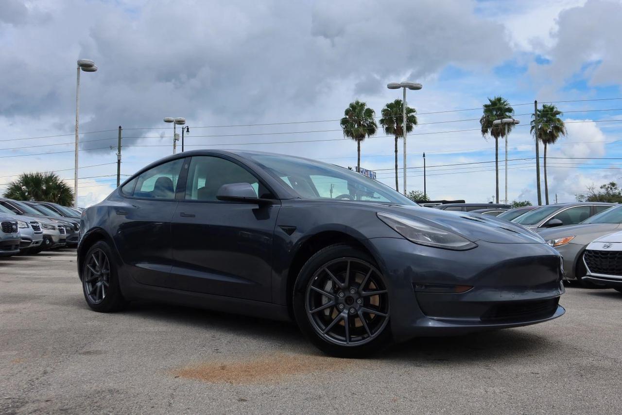 2021 Tesla Model 3 Long Range Sedan 4D