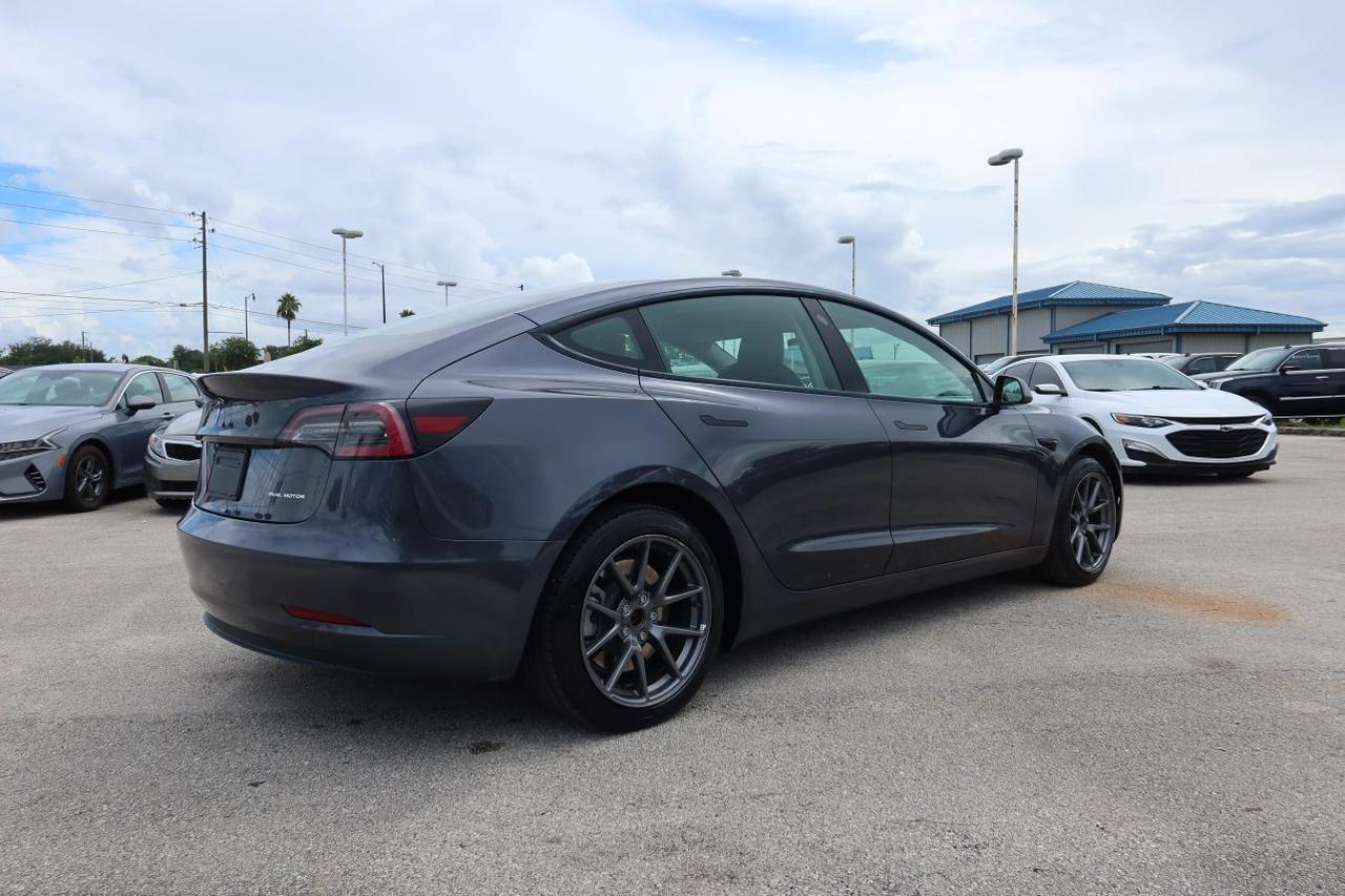 2021 Tesla Model 3 Long Range Sedan 4D
