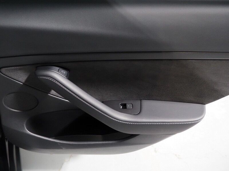 2021 Tesla Model 3 Performance AWD *AUTOPILOT, NAVIGATION, SAFETY ALERTS, ADAPTIVE CRUISE, SURROUND VIEW CAMERAS, PANORAMA GLASS ROOF, HEATED SEATS/STEERING WHEEL, 20 INCH UBERTURBINE WHEELS, WIRELESS CHARGING Round Rock TX