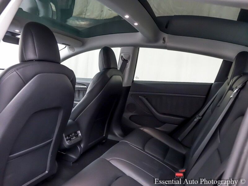 2021 Tesla Model 3 Performance PRICE INCLUDES $4000 IRS TAX CREDIT!! YOU MUST QUAL Willowbrook IL