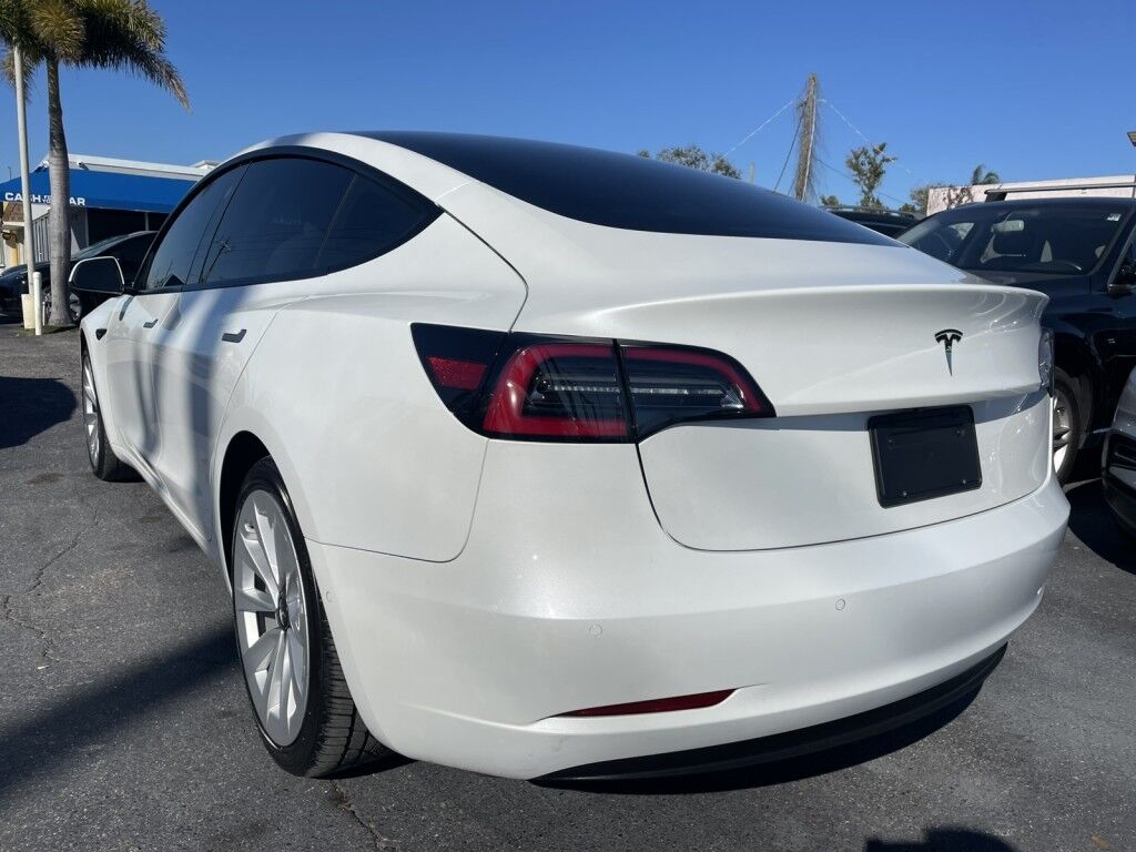 2021 Tesla Model 3 STANDARD RANGE PLUS~CLEAN CARFAX~ONLINE FINANCE AND SHIPPING AVAILABLE!!! Sarasota FL