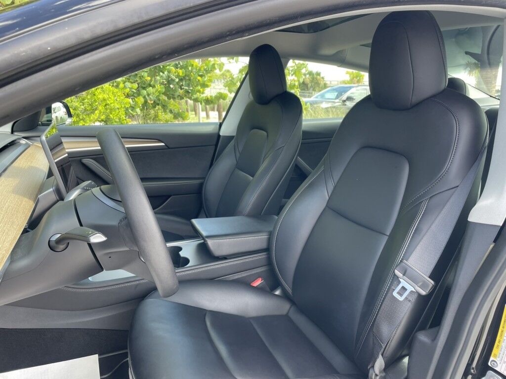 2021 Tesla Model 3 STANDARD RANGE PLUS~CLEAN CARFAX~ONLINE FINANCE AND SHIPPING AVAILABLE!!!! Sarasota FL