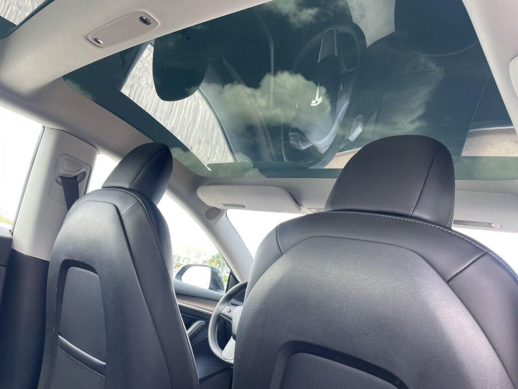 2021 Tesla Model 3 STANDARD RANGE PLUS~CLEAN CARFAX~ONLINE FINANCE AND SHIPPING AVAILABLE!!!! Sarasota FL