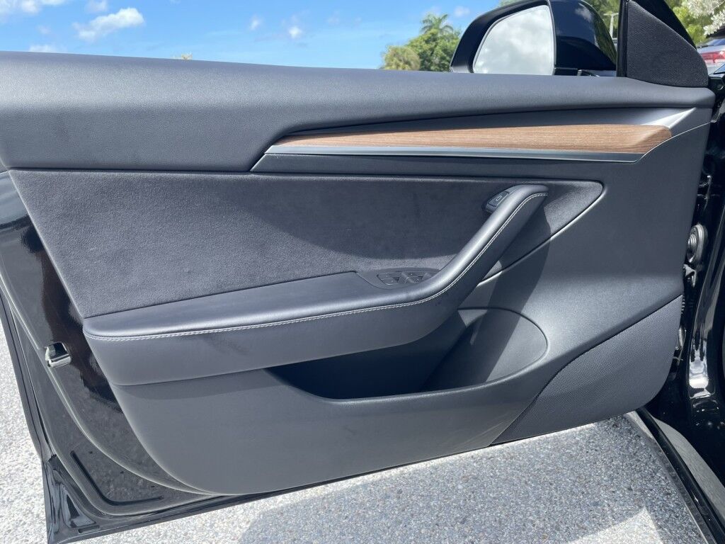 2021 Tesla Model 3 STANDARD RANGE PLUS~CLEAN CARFAX~ONLINE FINANCE AND SHIPPING AVAILABLE!!!! Sarasota FL