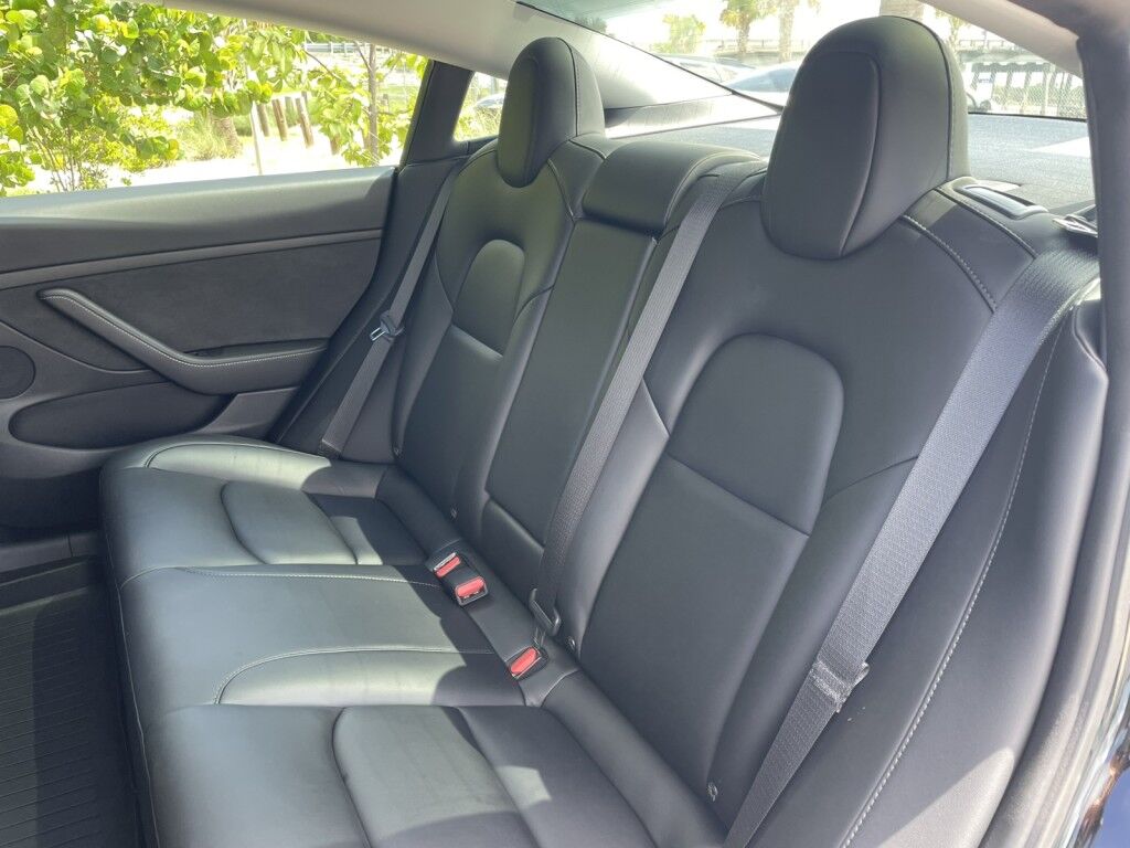 2021 Tesla Model 3 STANDARD RANGE PLUS~CLEAN CARFAX~ONLINE FINANCE AND SHIPPING AVAILABLE!!!! Sarasota FL
