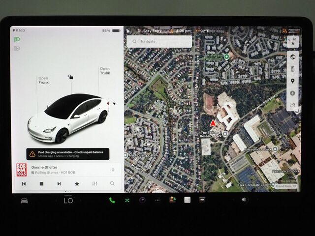 2021 Tesla Model 3 Standard Range Plus *AUTOPILOT, NAVIGATION, SAFETY ALERTS, ADAPTIVE CRUISE, SURROUND VIEW CAMERAS, PANORAMA GLASS ROOF, HEATED SEATS, WIRELESS CHARGING Round Rock TX