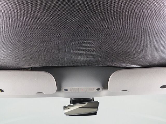 2021 Tesla Model 3 Standard Range Plus *AUTOPILOT, NAVIGATION, SAFETY ALERTS, ADAPTIVE CRUISE, SURROUND VIEW CAMERAS, PANORAMA GLASS ROOF, HEATED SEATS, WIRELESS CHARGING Round Rock TX