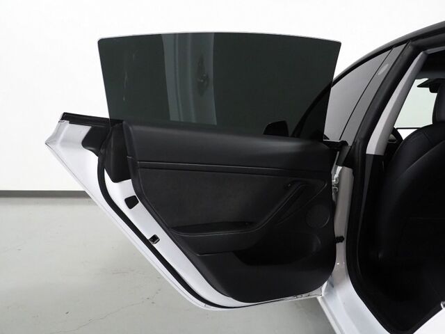 2021 Tesla Model 3 Standard Range Plus *AUTOPILOT, NAVIGATION, SAFETY ALERTS, ADAPTIVE CRUISE, SURROUND VIEW CAMERAS, PANORAMA GLASS ROOF, HEATED SEATS, WIRELESS CHARGING Round Rock TX