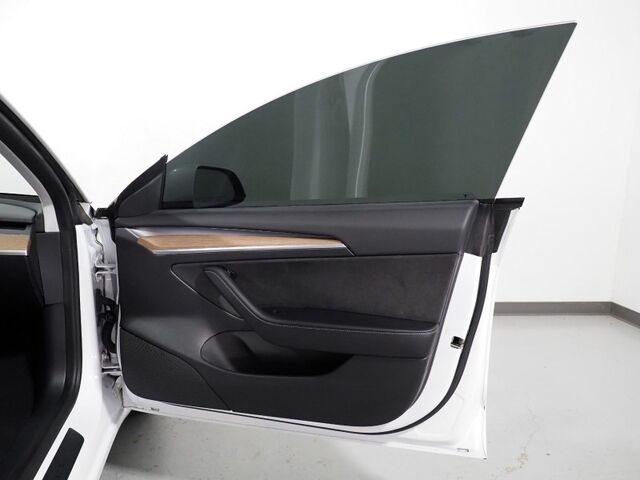 2021 Tesla Model 3 Standard Range Plus *AUTOPILOT, NAVIGATION, SAFETY ALERTS, ADAPTIVE CRUISE, SURROUND VIEW CAMERAS, PANORAMA GLASS ROOF, HEATED SEATS, WIRELESS CHARGING Round Rock TX