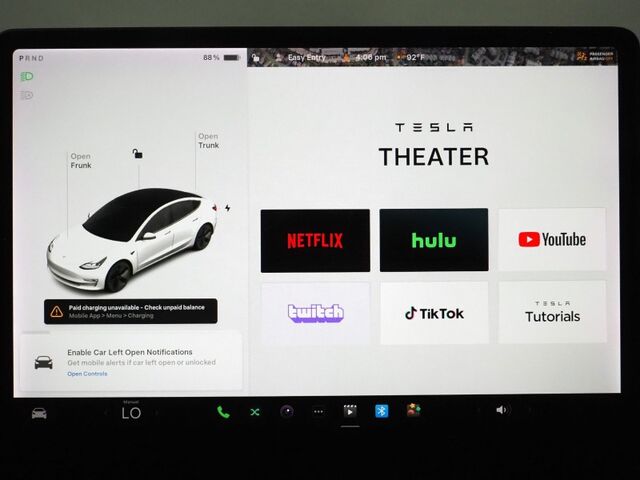 2021 Tesla Model 3 Standard Range Plus *AUTOPILOT, NAVIGATION, SAFETY ALERTS, ADAPTIVE CRUISE, SURROUND VIEW CAMERAS, PANORAMA GLASS ROOF, HEATED SEATS, WIRELESS CHARGING Round Rock TX