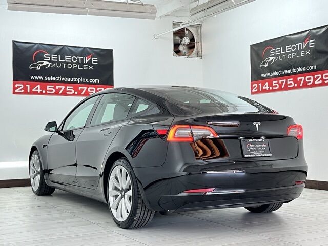 2021 Tesla Model 3 Standard Range Plus photo 4
