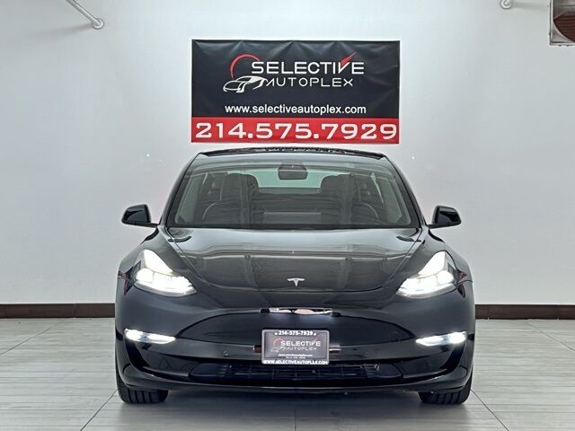 2021 Tesla Model 3 Standard Range Plus photo 2