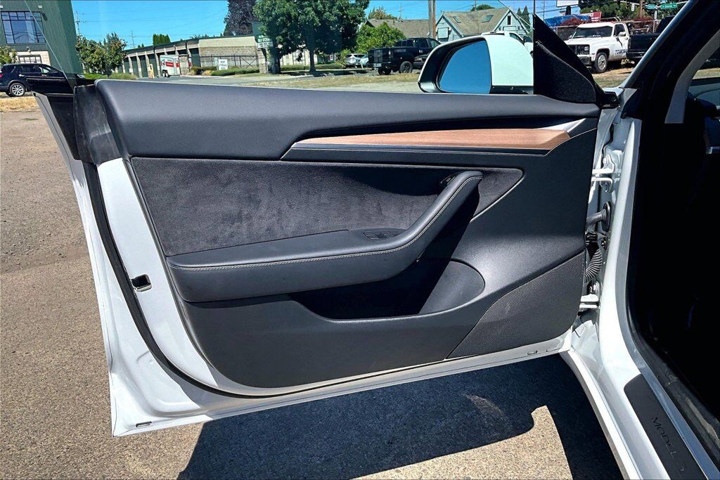2021 Tesla Model 3 Standard Range Plus OR