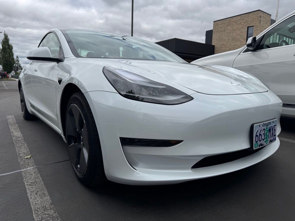 2021 Tesla Model 3 Standard Range Plus