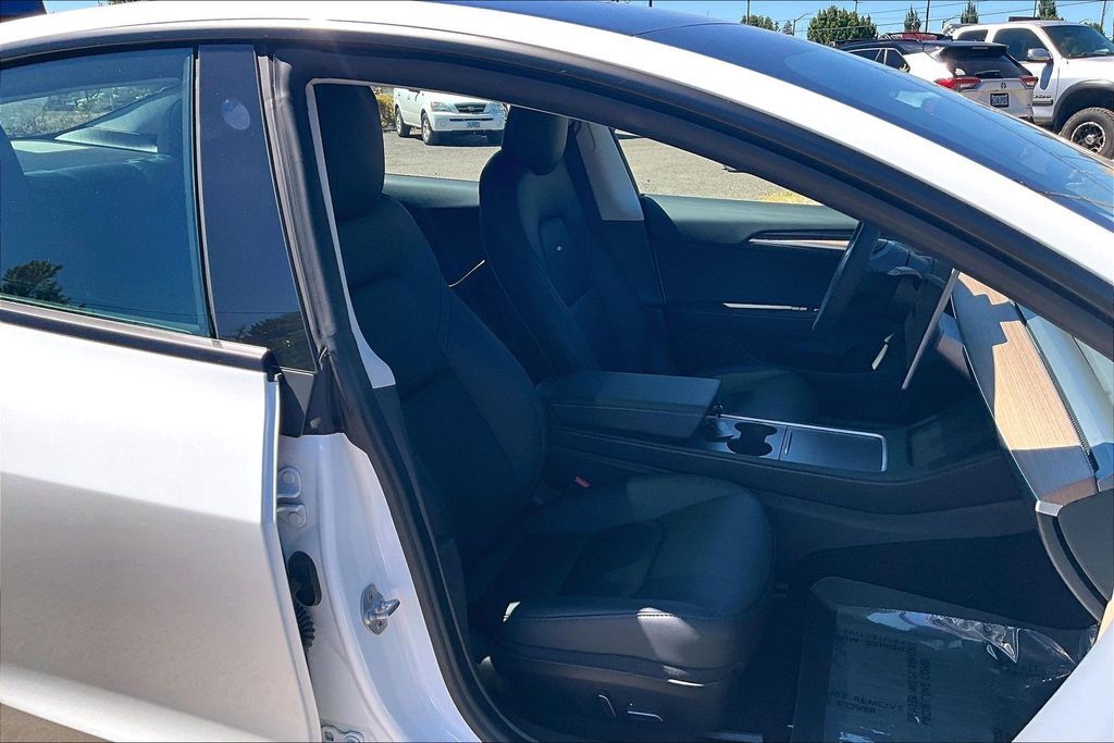 2021 Tesla Model 3 Standard Range Plus OR