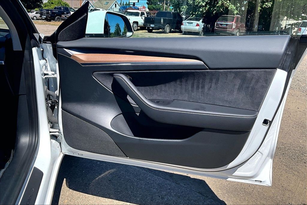 2021 Tesla Model 3 Standard Range Plus OR