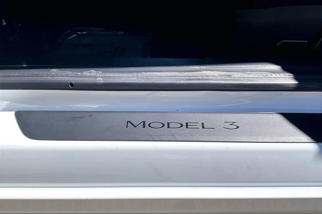 2021 Tesla Model 3 Standard Range Plus OR