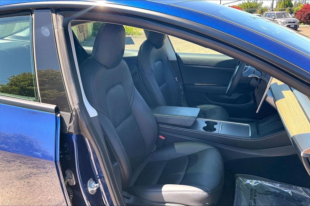 2021 Tesla Model 3 Standard Range Plus OR