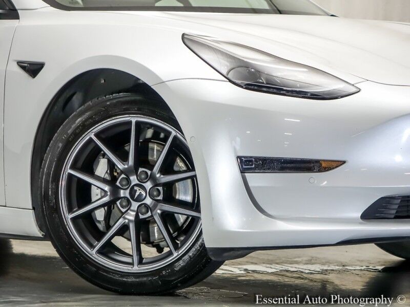 2021 Tesla Model 3 Standard Range Plus PRICE INCLUDES $4000 IRS TAX CREDIT!! YOU MUST QUALIFY! Willowbrook IL