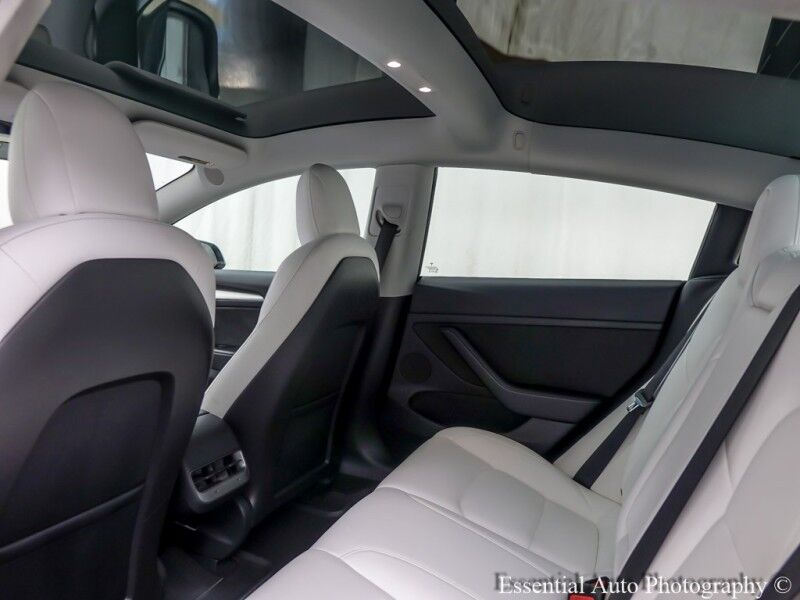 2021 Tesla Model 3 Standard Range Plus PRICE INCLUDES $4000 IRS TAX CREDIT!! YOU MUST QUALIFY! Willowbrook IL