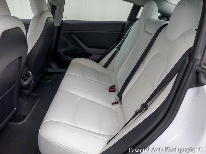 2021 Tesla Model 3 Standard Range Plus PRICE INCLUDES $4000 IRS TAX CREDIT!! YOU MUST QUALIFY! Willowbrook IL