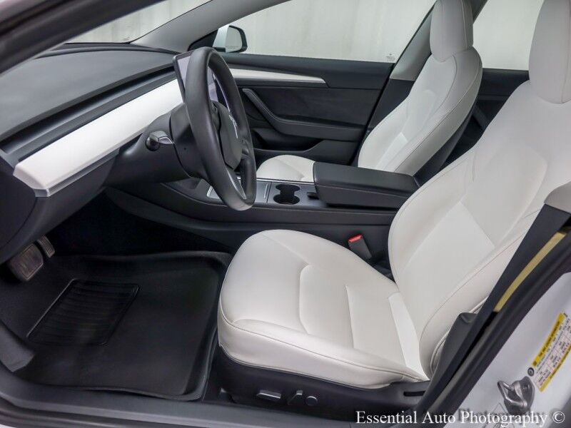 2021 Tesla Model 3 Standard Range Plus PRICE INCLUDES $4000 IRS TAX CREDIT!! YOU MUST QUALIFY! Willowbrook IL