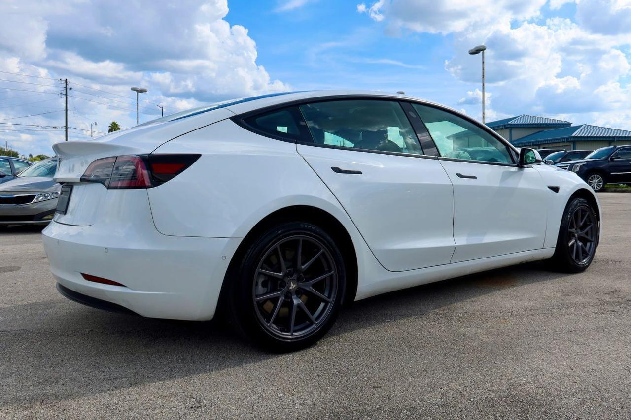 2021 Tesla Model 3 Standard Range Plus Sedan 4D