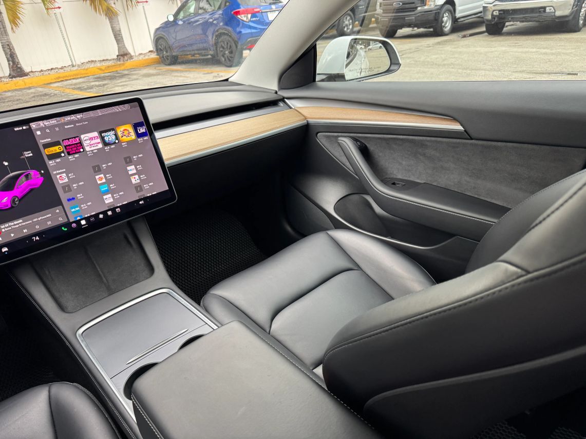 2021 Tesla Model 3 Standard Range Plus Sedan 4D
