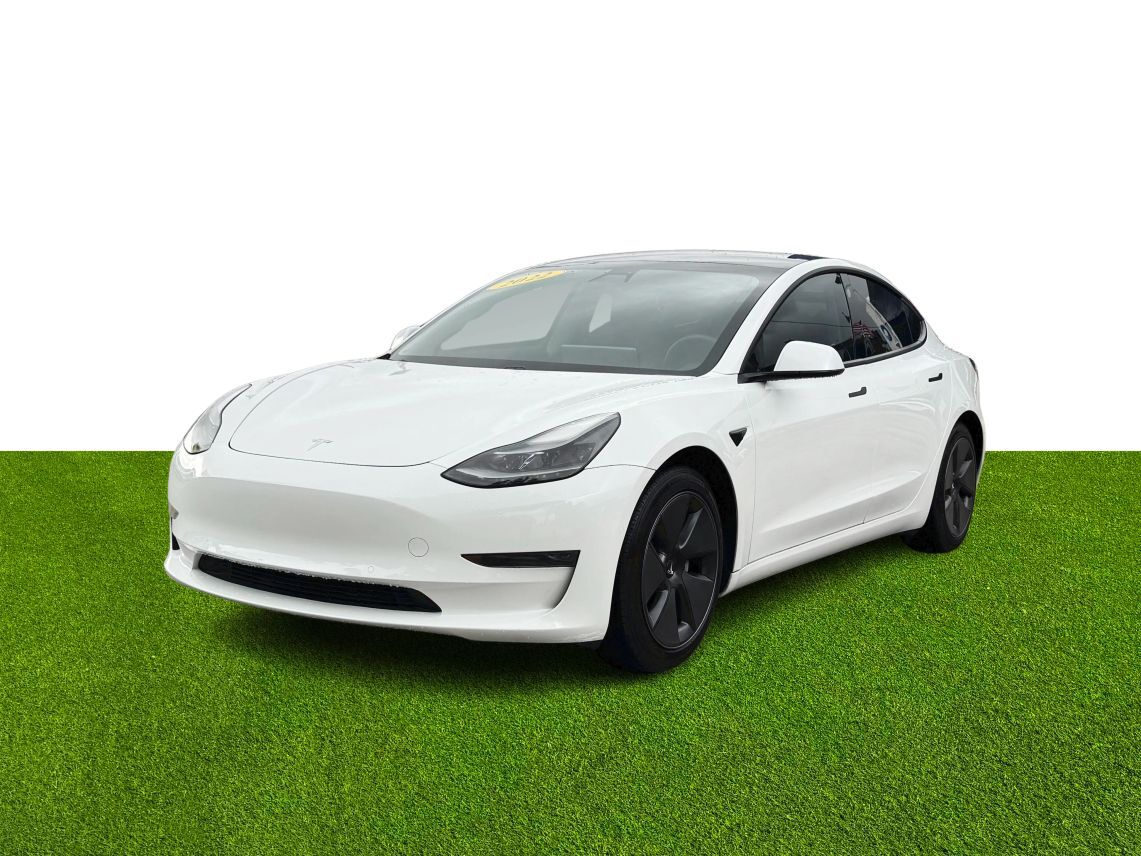 2021 Tesla Model 3 Standard Range Plus Sedan 4D
