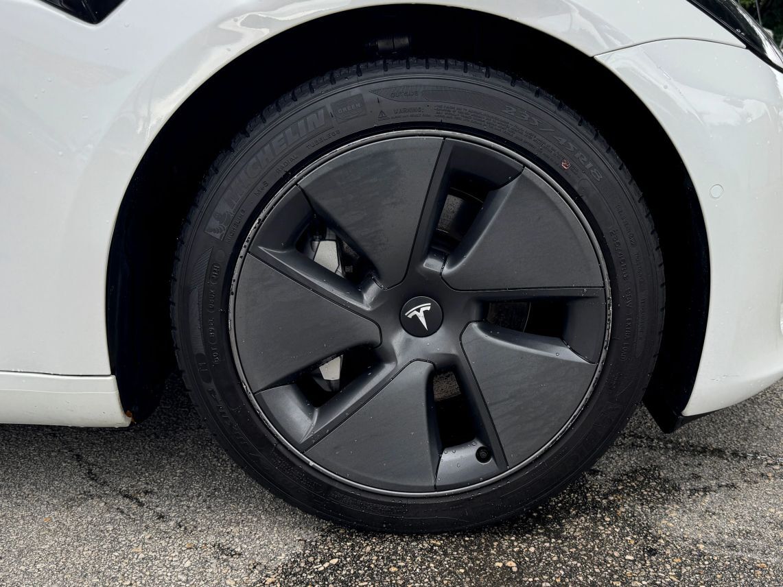2021 Tesla Model 3 Standard Range Plus Sedan 4D