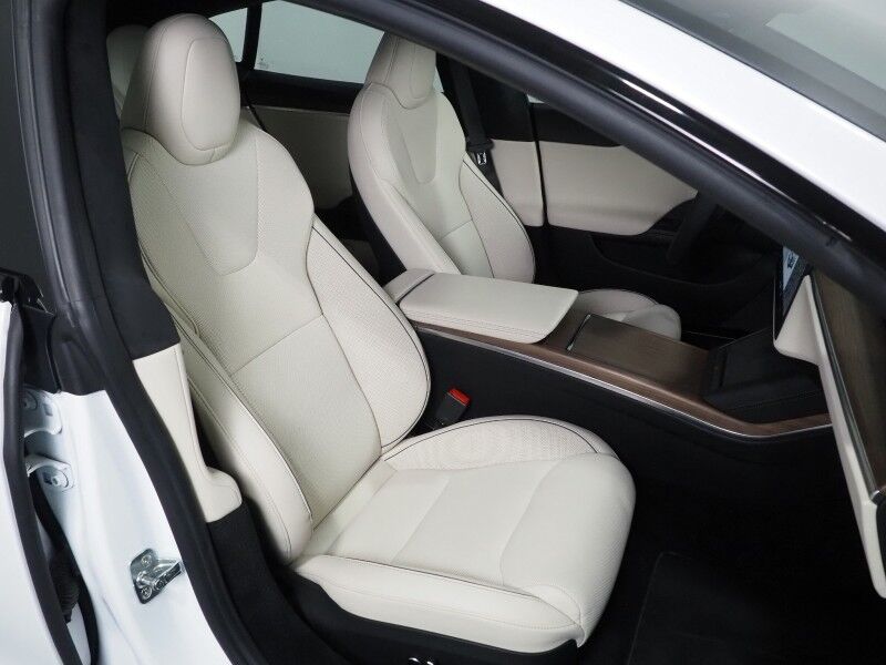 2021 Tesla Model S Plaid AWD *FULL SELF-DRIVING ENABLED, AUTOPILOT, NAVIGATION, SAFETY ALERTS, ADAPTIVE CRUISE, SURROUND VIEW CAMERAS, PANO GLASS ROOF, CLIMATE SEATS, YOKE STEERING, 21 INCH ARACHNID WHEELS, WIRELESS CHARGING