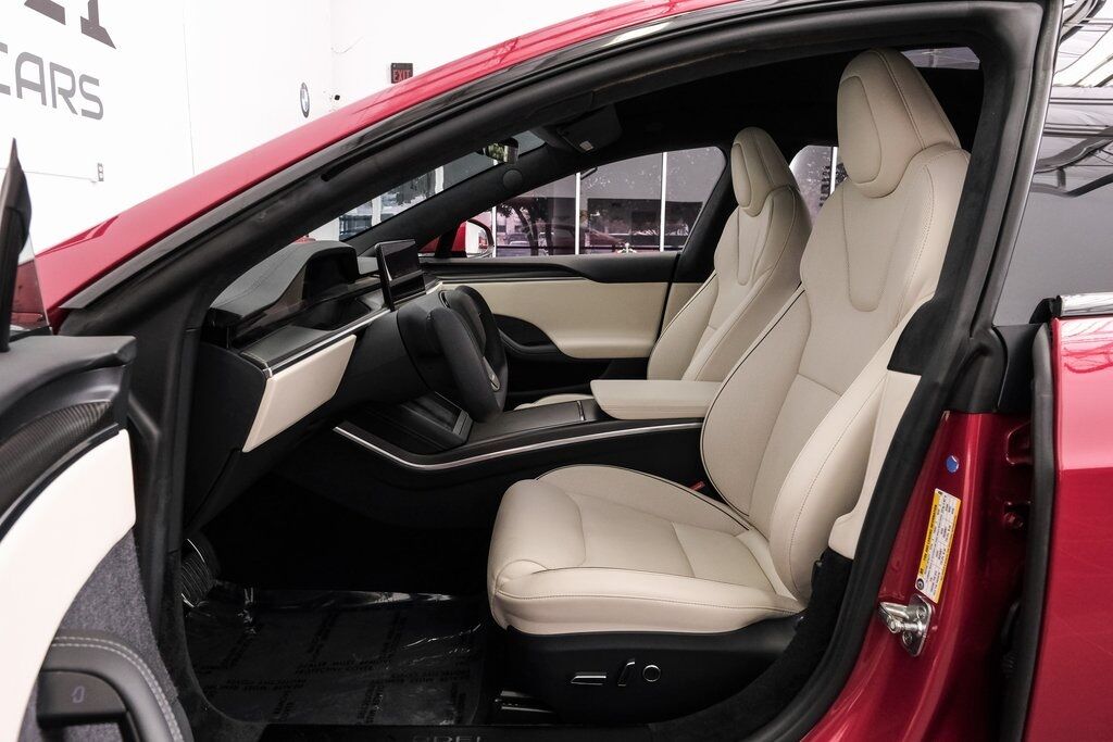 2021 Tesla Model S Plaid photo 3