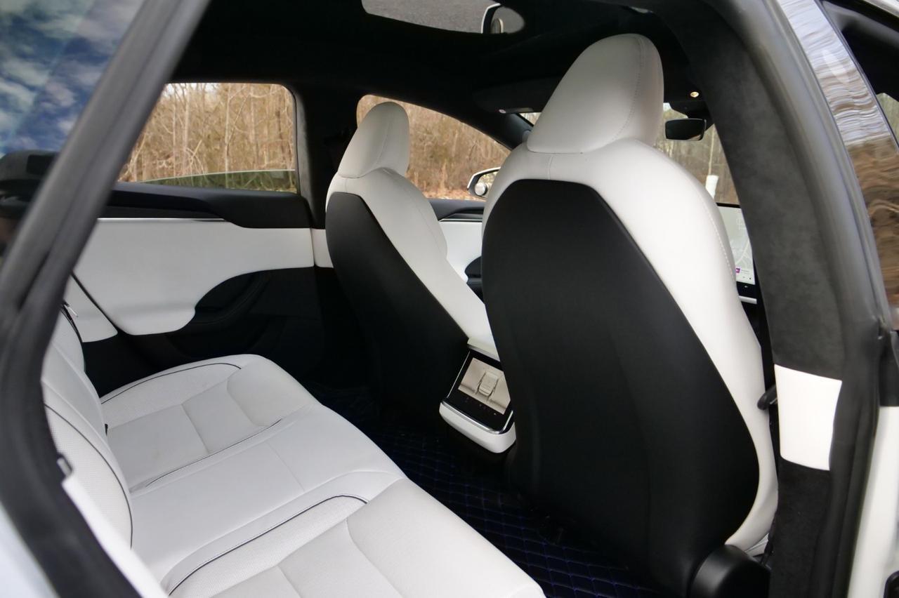 2021 Tesla Model S Plaid / White Interior / Heated & Cooled Seats! Lincolnton NC