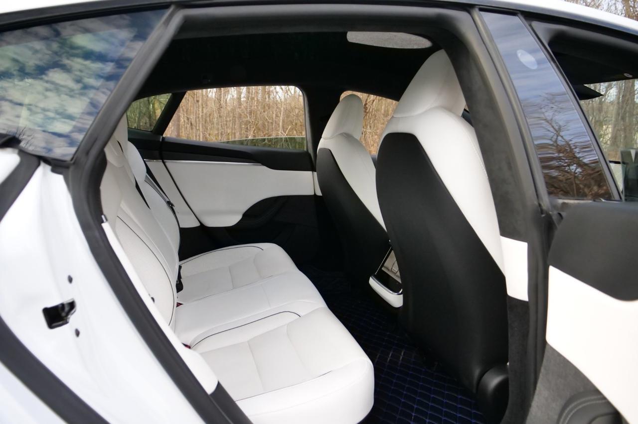 2021 Tesla Model S Plaid / White Interior / Heated & Cooled Seats! Lincolnton NC